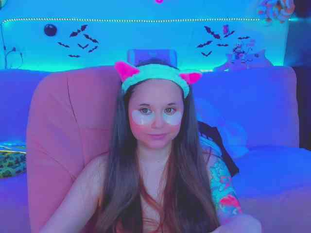 LoliSuccub webcam