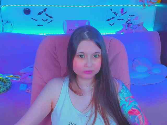 LoliSuccub webcam
