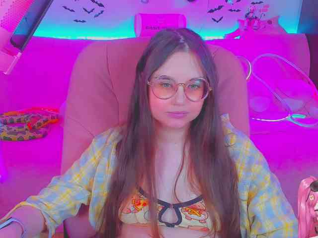 LoliSuccub webcam