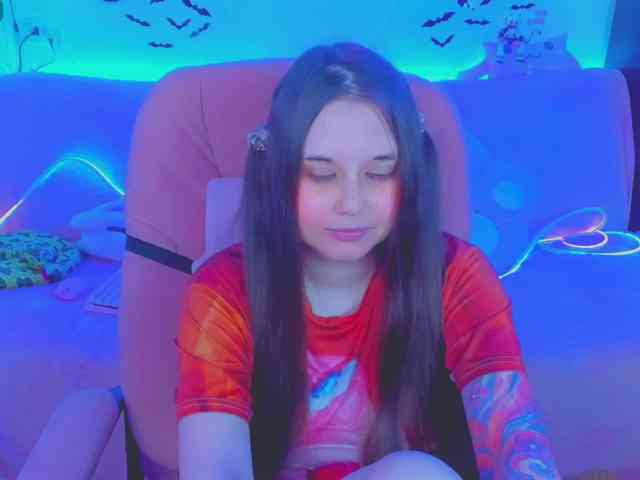 LoliSuccub webcam