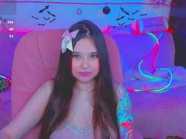 LoliSuccub webcam