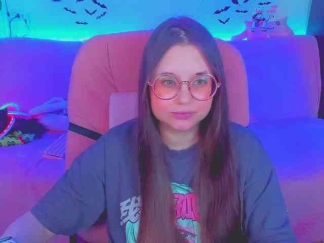 LoliSuccub webcam
