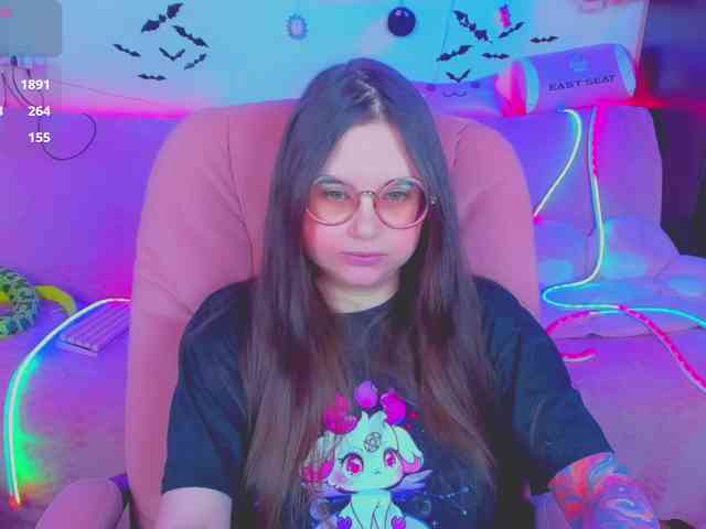 LoliSuccub webcam