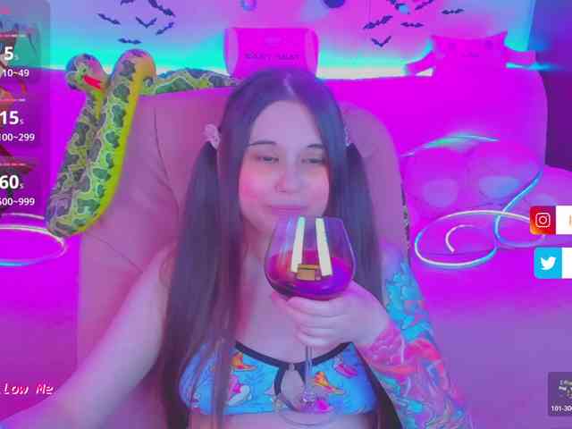 LoliSuccub webcam