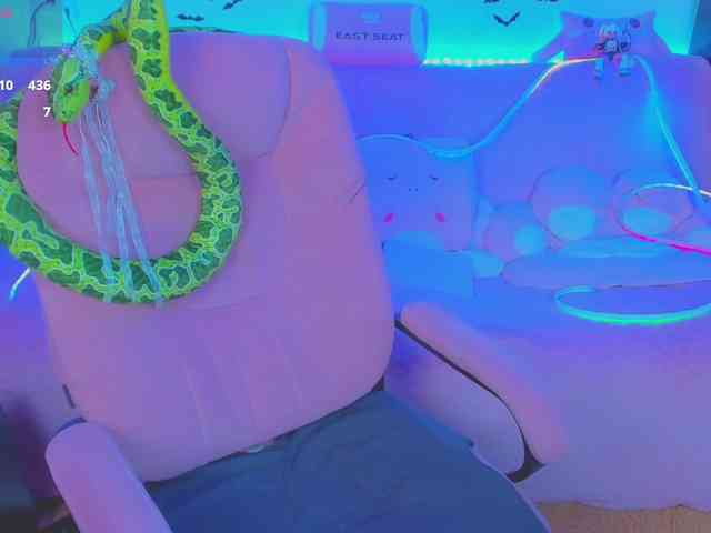 LoliSuccub webcam