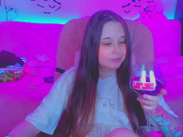 LoliSuccub webcam