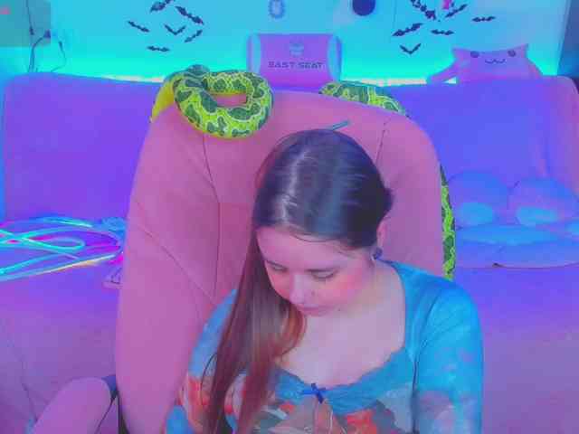 LoliSuccub webcam