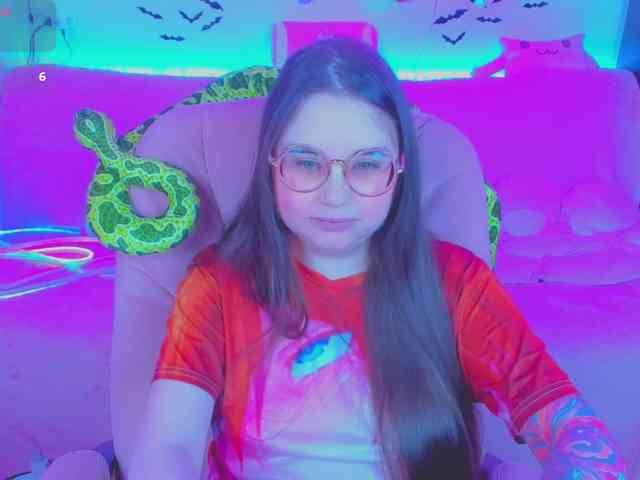 LoliSuccub webcam