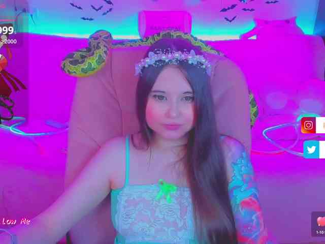 LoliSuccub webcam
