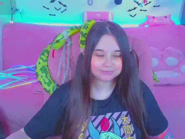 LoliSuccub webcam