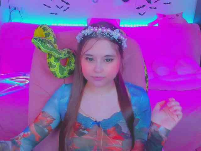 LoliSuccub webcam