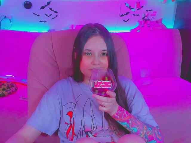 LoliSuccub webcam