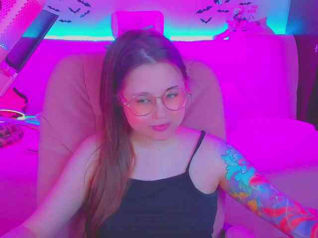 LoliSuccub webcam