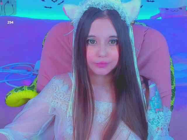 LoliSuccub webcam