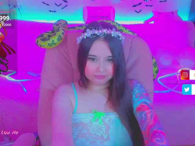 LoliSuccub webcam