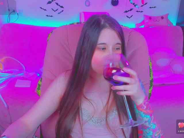 LoliSuccub webcam
