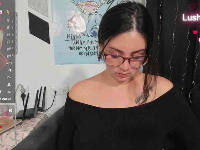 Alice_Rose webcam