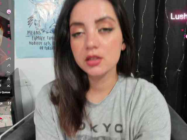 Alice_Rose webcam