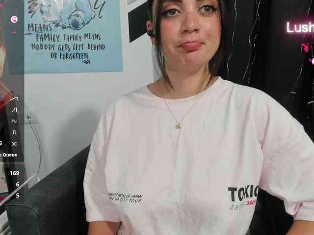 Alice_Rose webcam