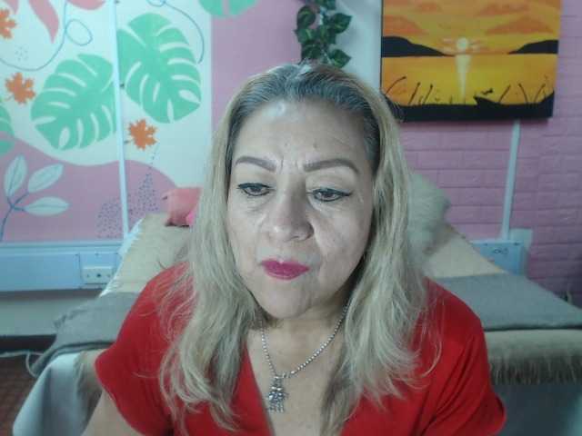 valeria-sexy live cam on BongaCams