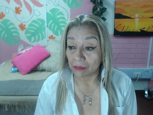 valeria-sexy