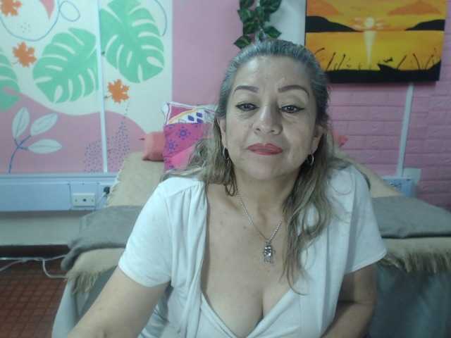 valeria-sexy