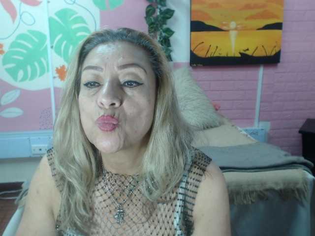 valeria-sexy