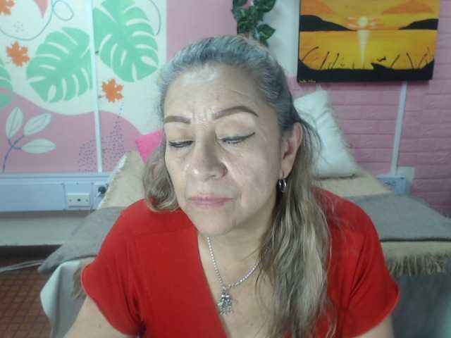 valeria-sexy live cam on BongaCams