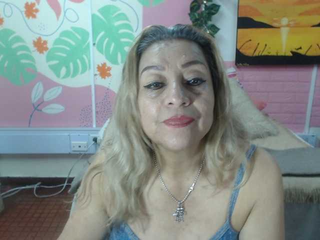 valeria-sexy