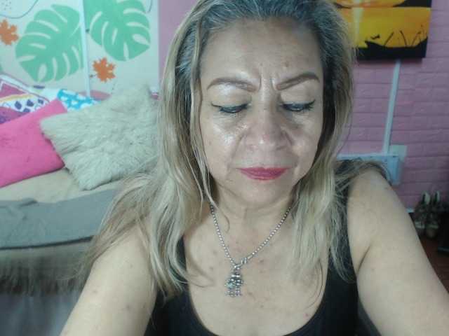 valeria-sexy