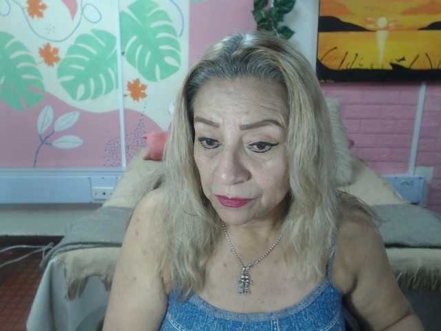 valeria-sexy