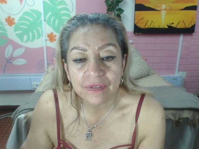 valeria-sexy, en vivo ahora en BongaCams