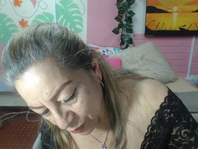 valeria-sexy