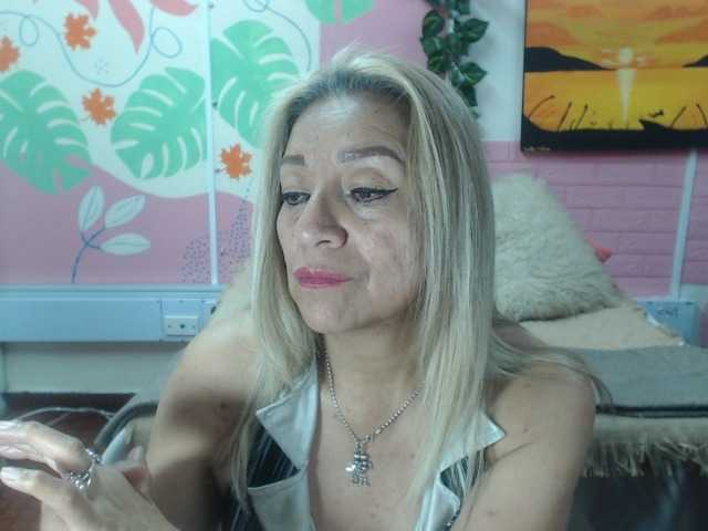 valeria-sexy