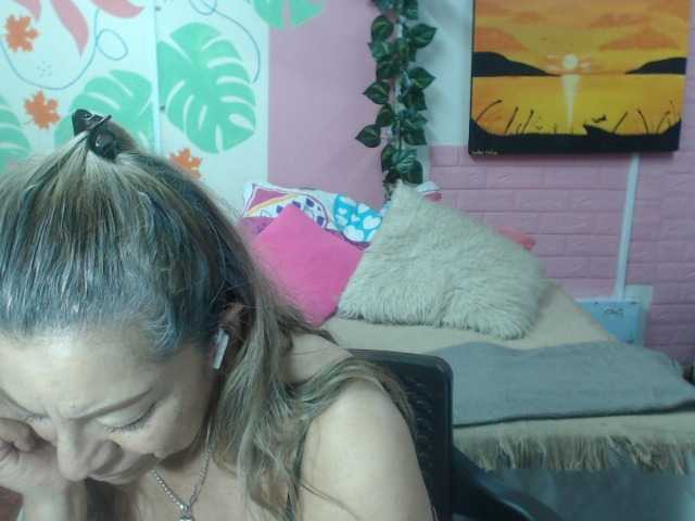 valeria-sexy