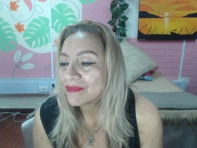 valeria-sexy live webcam show