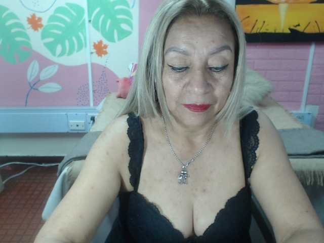 valeria-sexy