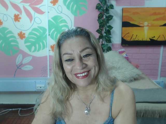valeria-sexy live cam preview