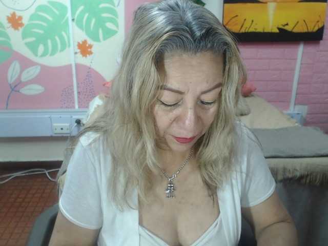 valeria-sexy