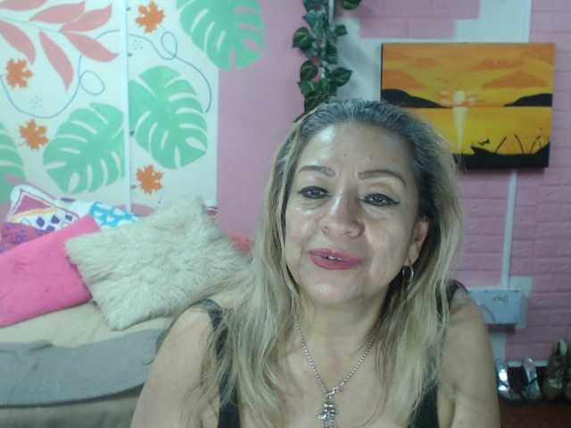 valeria-sexy