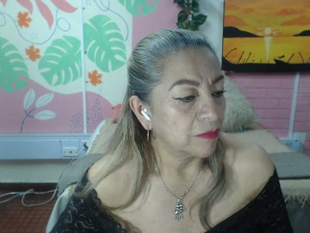 valeria-sexy