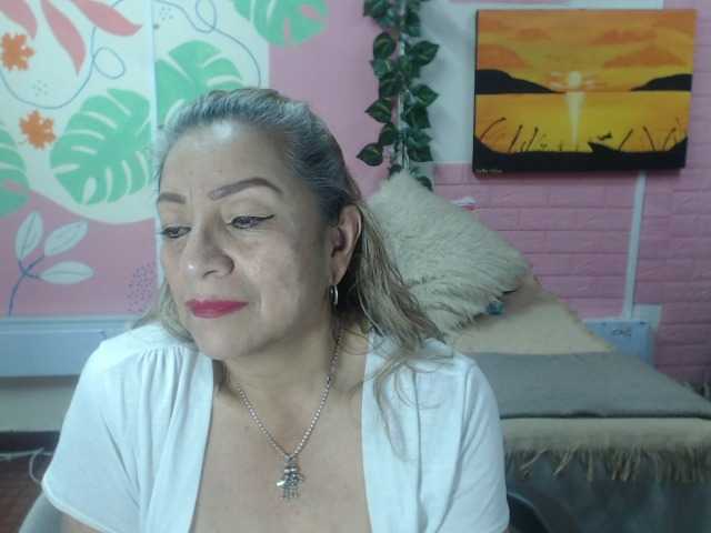 valeria-sexy