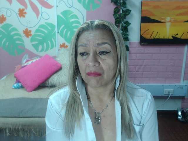 valeria-sexy