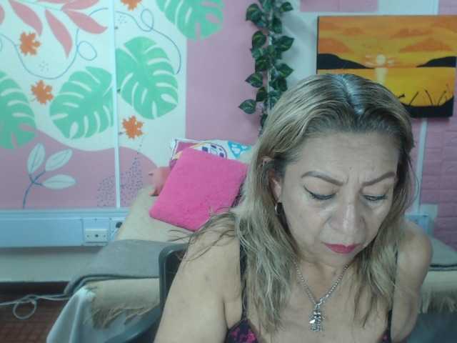 valeria-sexy
