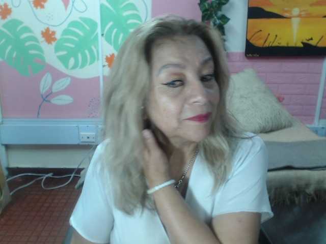 valeria-sexy