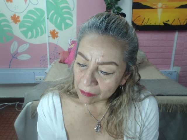 valeria-sexy