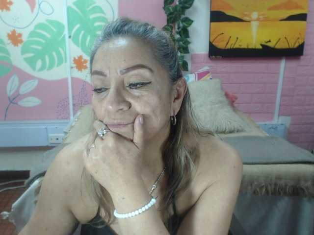valeria-sexy