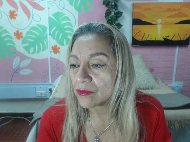 Valeria-sexy
