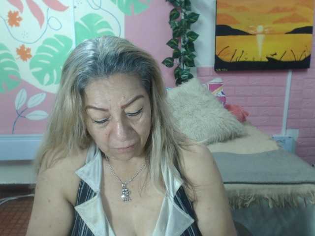 valeria-sexy