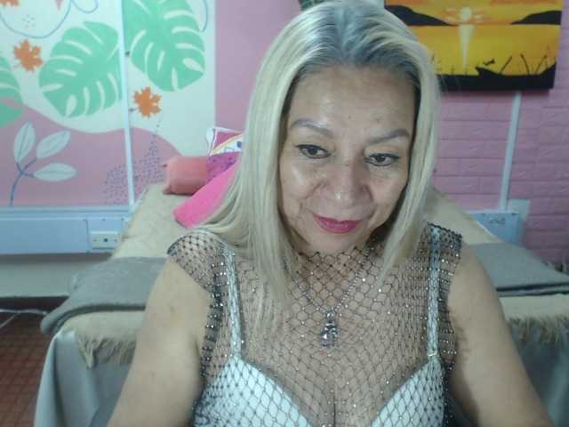 valeria-sexy